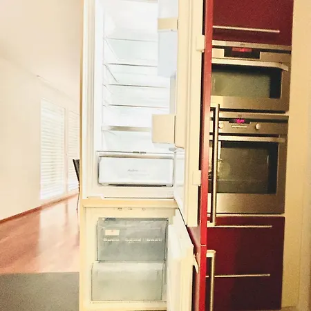 View 110sqm In/outdoor Living Entire With 2 Bedrooms * רייכנאו