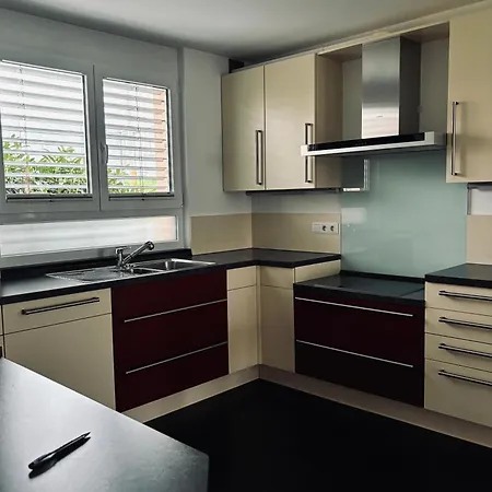 View 110sqm In/outdoor Living Entire With 2 Bedrooms アパート *